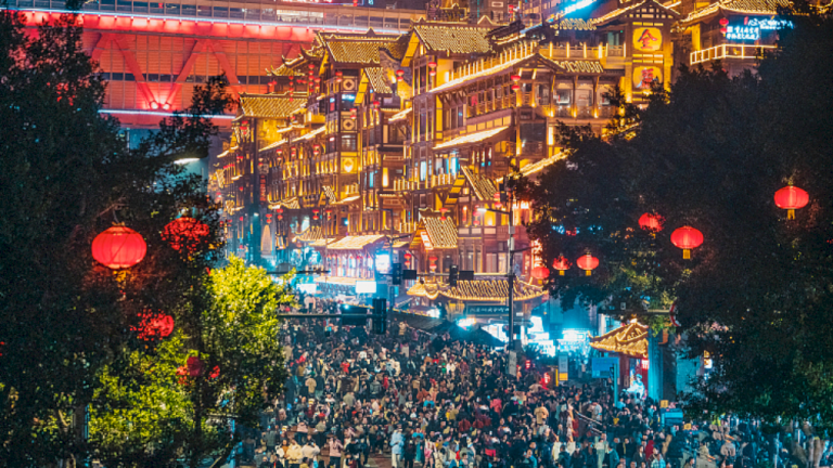 Konsumen Tiongkok menunjukkan daya beli yang kuat selama Festival Musim Semi