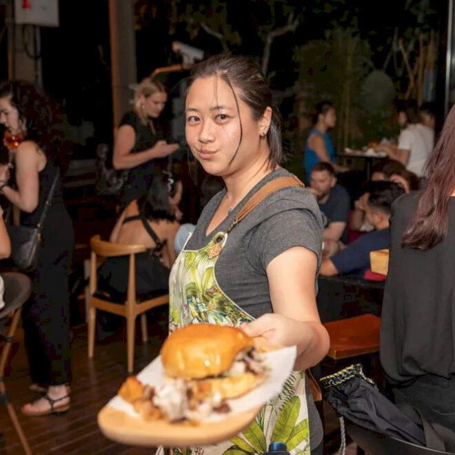 Bergabunglah dengan Shanghai Foodie Rachel Gouk untuk Makan Siang Akhir Pekan Ini di Waldorf