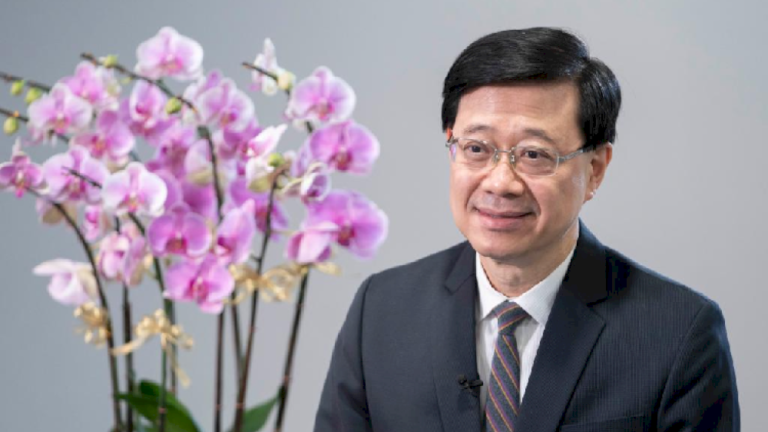 Kepala eksekutif HKSAR sampaikan pesan Tahun Baru Imlek