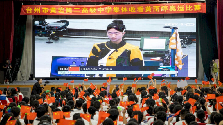 Bagaimana penembak Huang Yuting berkembang menjadi peraih medali emas Olimpiade?