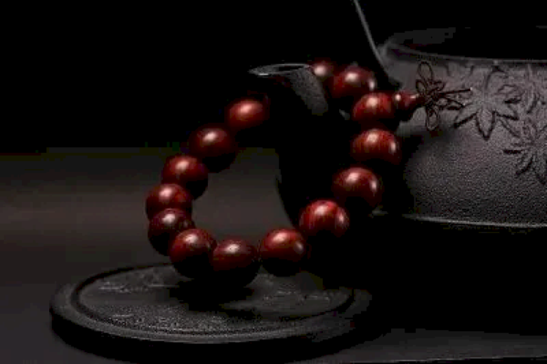 Segalanya adalah Pan: Kebangkitan Panzhu dan Tasbih di Tiongkok