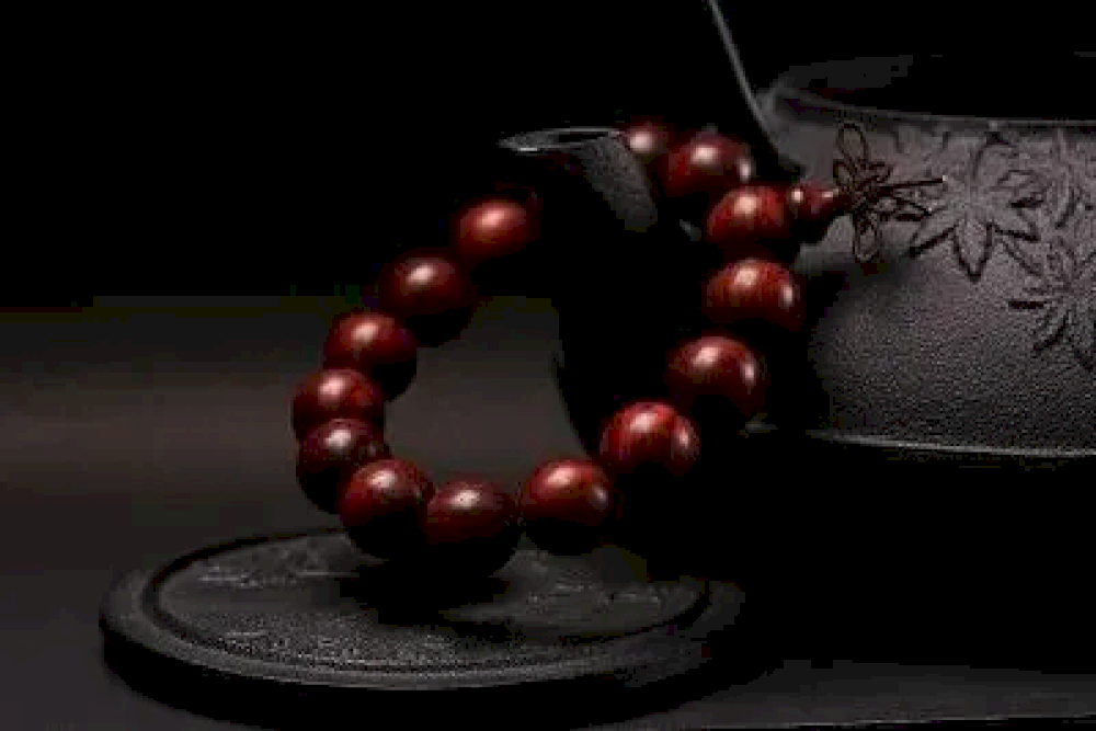 segalanya-adalah-pan:-kebangkitan-panzhu-dan-tasbih-di-tiongkok