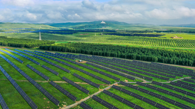 Tiongkok menerbitkan pedoman transisi hijau di tengah tantangan energi global