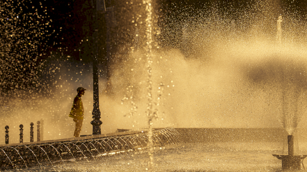 rumania-hadapi-gelombang-panas-ekstrem,-peringatan-cuaca-buruk