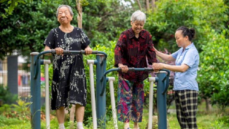 Reformasi usia pensiun di Tiongkok untuk mengatasi pergeseran demografi