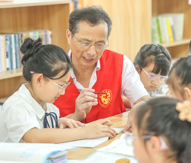 Perdana Menteri Tiongkok tekankan kemajuan reformasi dalam peningkatan usia pensiun