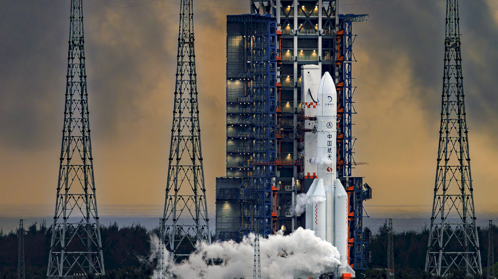 perjalanan-ke-bulan:-eksplorasi-bulan-tiongkok-maju-dalam-20-tahun