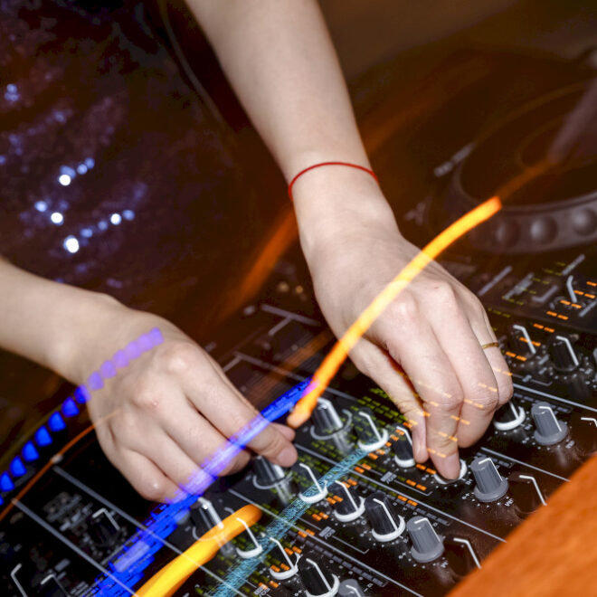 Bersiaplah untuk Malam Kegembiraan yang Mendebarkan di Pesta Halloween MO Bar