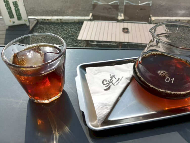 Capital Caff: Dua Kedai Kopi dan Museum