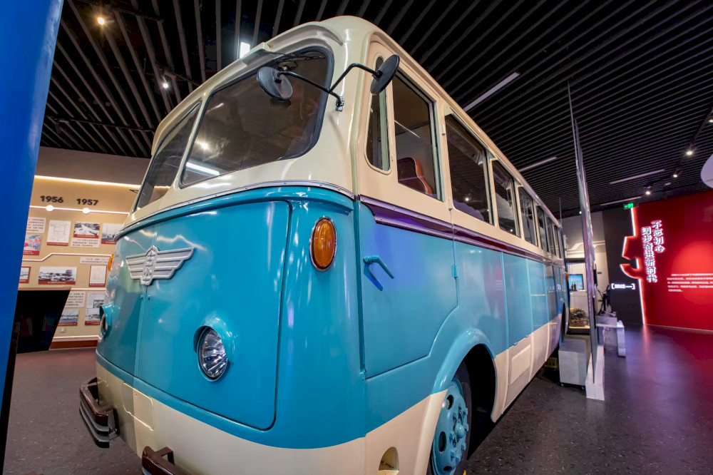 kunjungi-di-sini:-balai-transit-umum-beijing