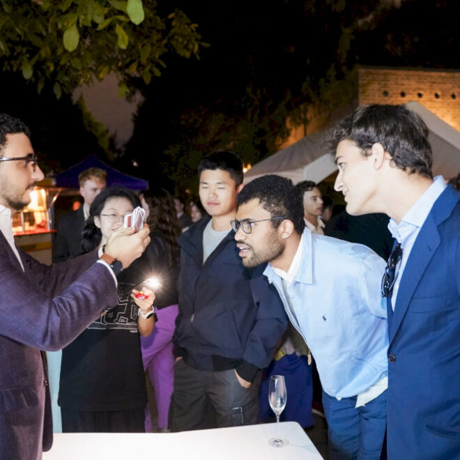 Fokus-Fokus! Temui Penyihir yang Memikat Beijing