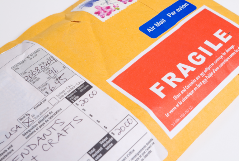 Paket Terjebak di Bea Cukai? Berikut Panduan Langkah demi Langkah (Membosankan).