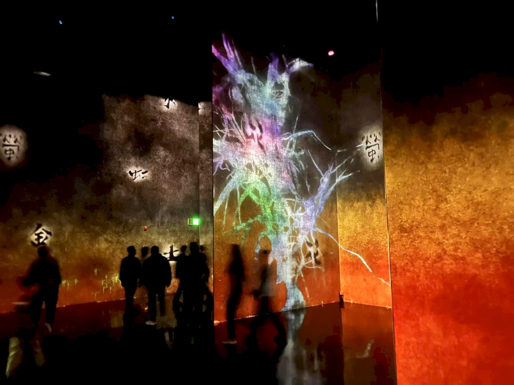 melangkah-ke-wonder-at-the-teamlab-“massless”-exhibition