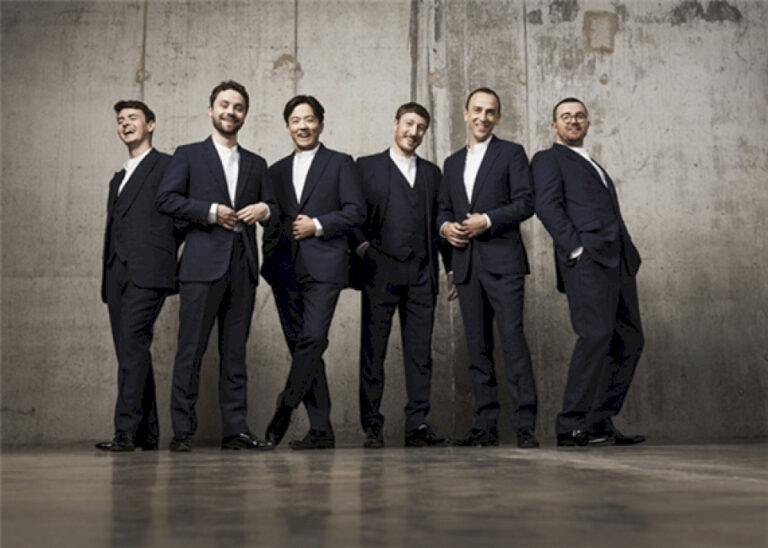 Hal -hal apa yang dinyanyikan oleh penyanyi raja? Cari tahu 11 Mei