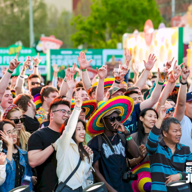 Musik live, tarian, permainan, yoga & lebih menyenangkan di taco fest