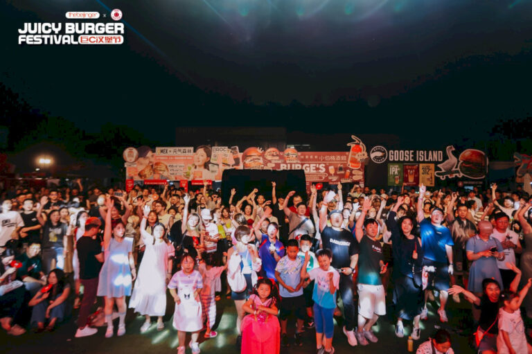 Mari kita mulai Patty: Juicy Burger Fest’s Entertainment