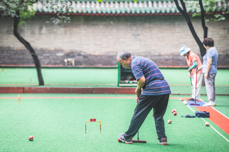 Bagaimana generasi tua Beijing merebut kembali ruang publik